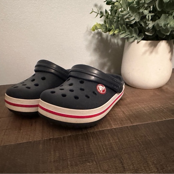 Crocs - Picture 2 of 4